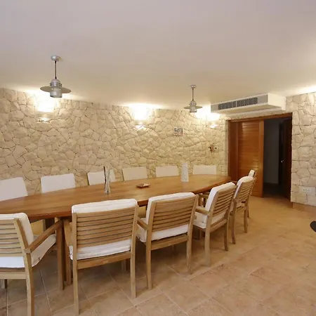 Villa Paradise *