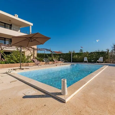 Paradise Villa