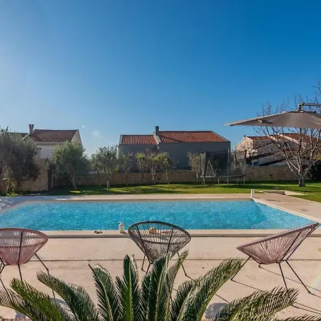 Paradise Villa